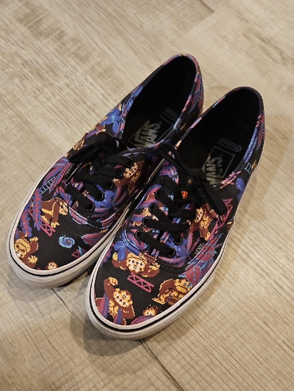 Vans Authentic Nintendo Donkey Kong